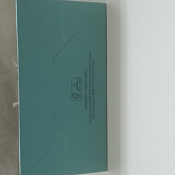 Tiffany's Gift Bag - Picture 3 of 4